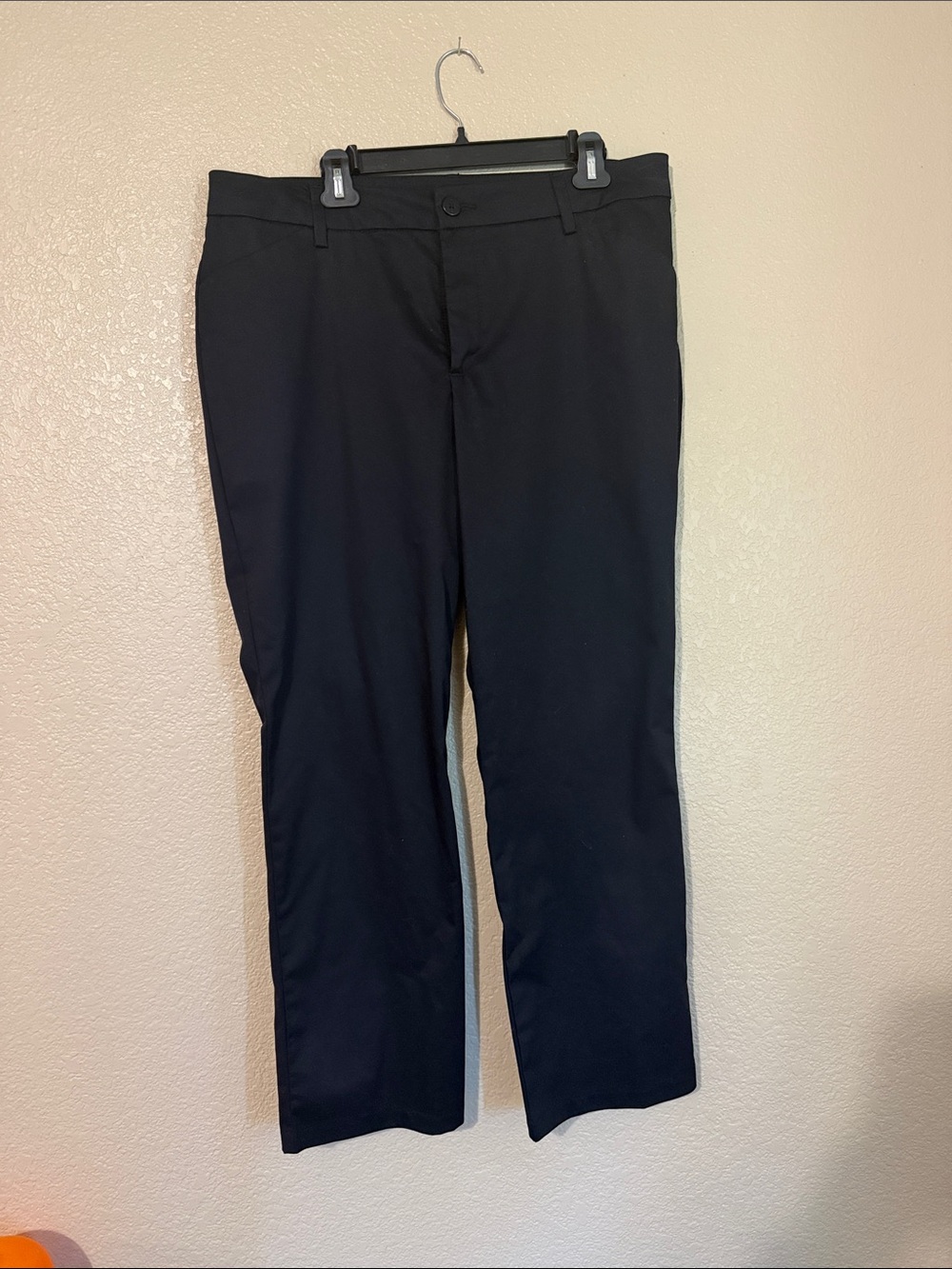 Lee Woman's Black Straight-Leg Mid Rise